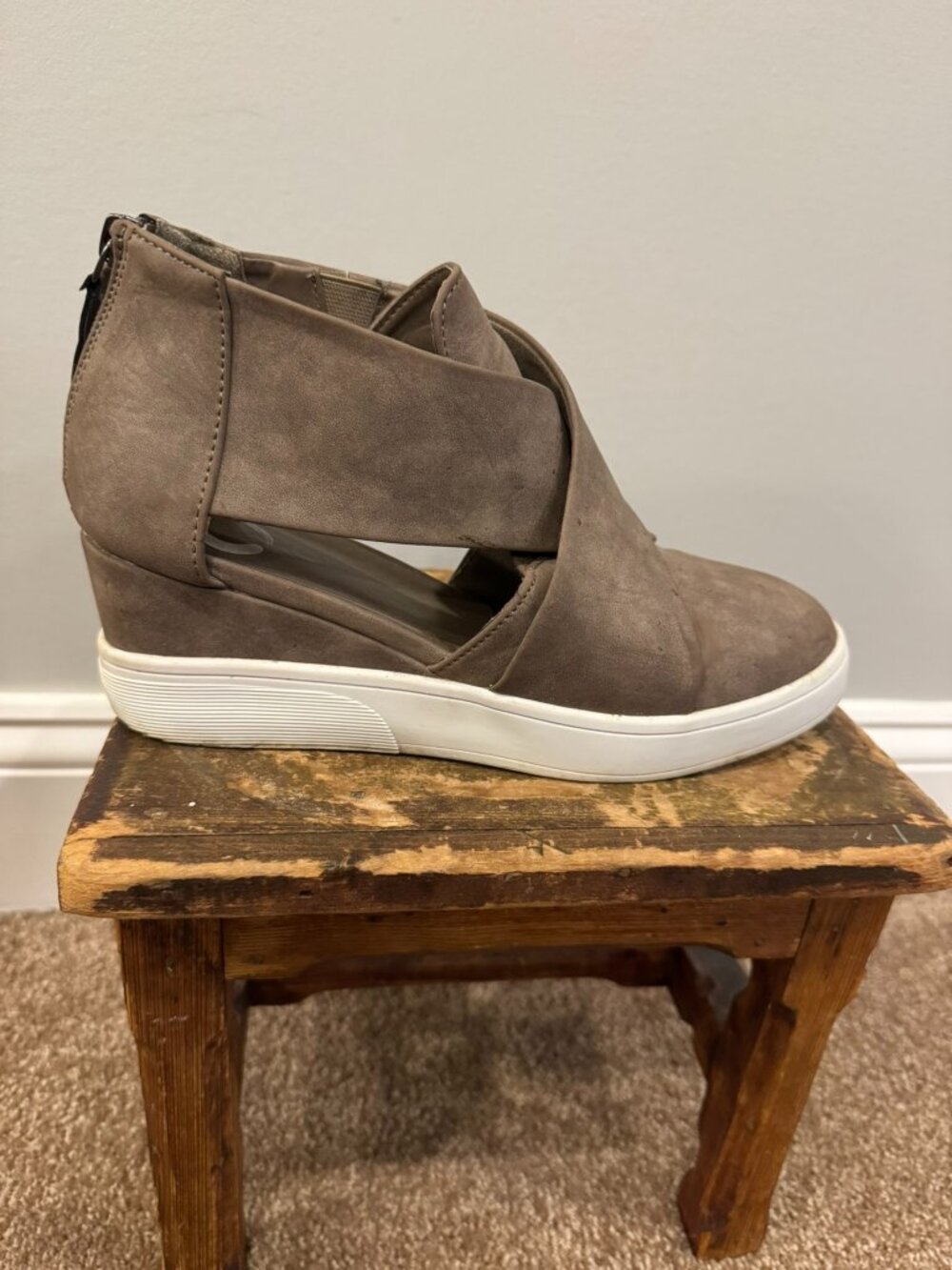 Journee Collection Seena Wedge Faux Leather Taupe Sneakers - Women's 8